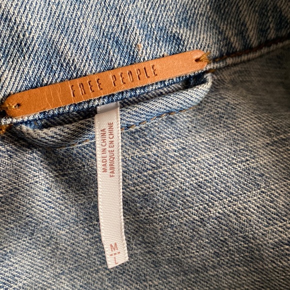 Free People Oversized distressed Jean Jacket - Picture 3 of 8